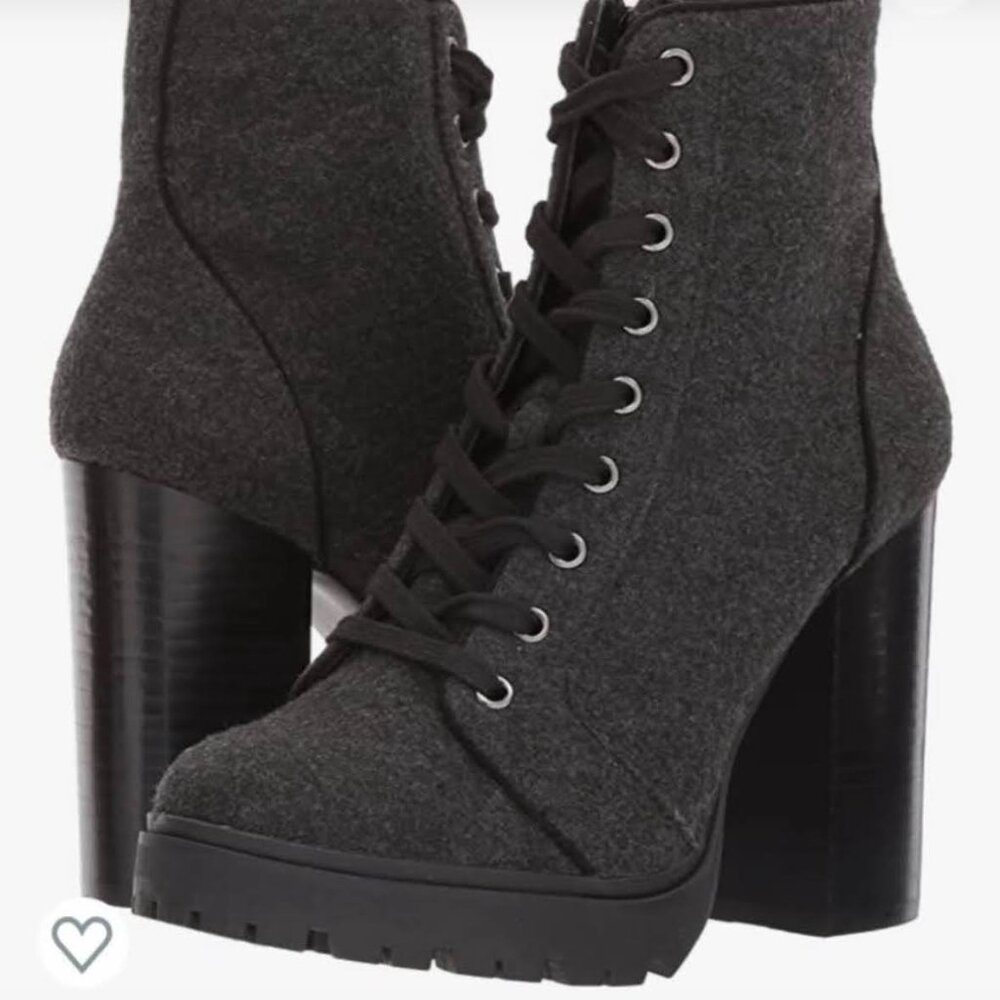 Steve Madden Laurie lace-up grey flannel heeled sweater boots ankle bootie 7.5
